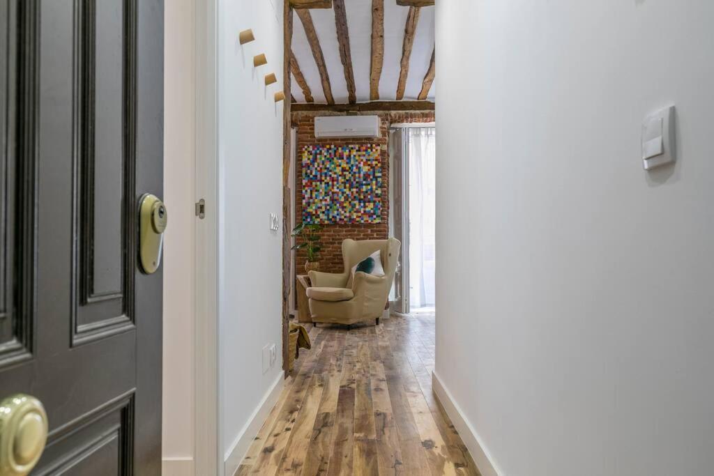 Bonito apartamento en típica corrala en el centro de Madrid Exterior foto