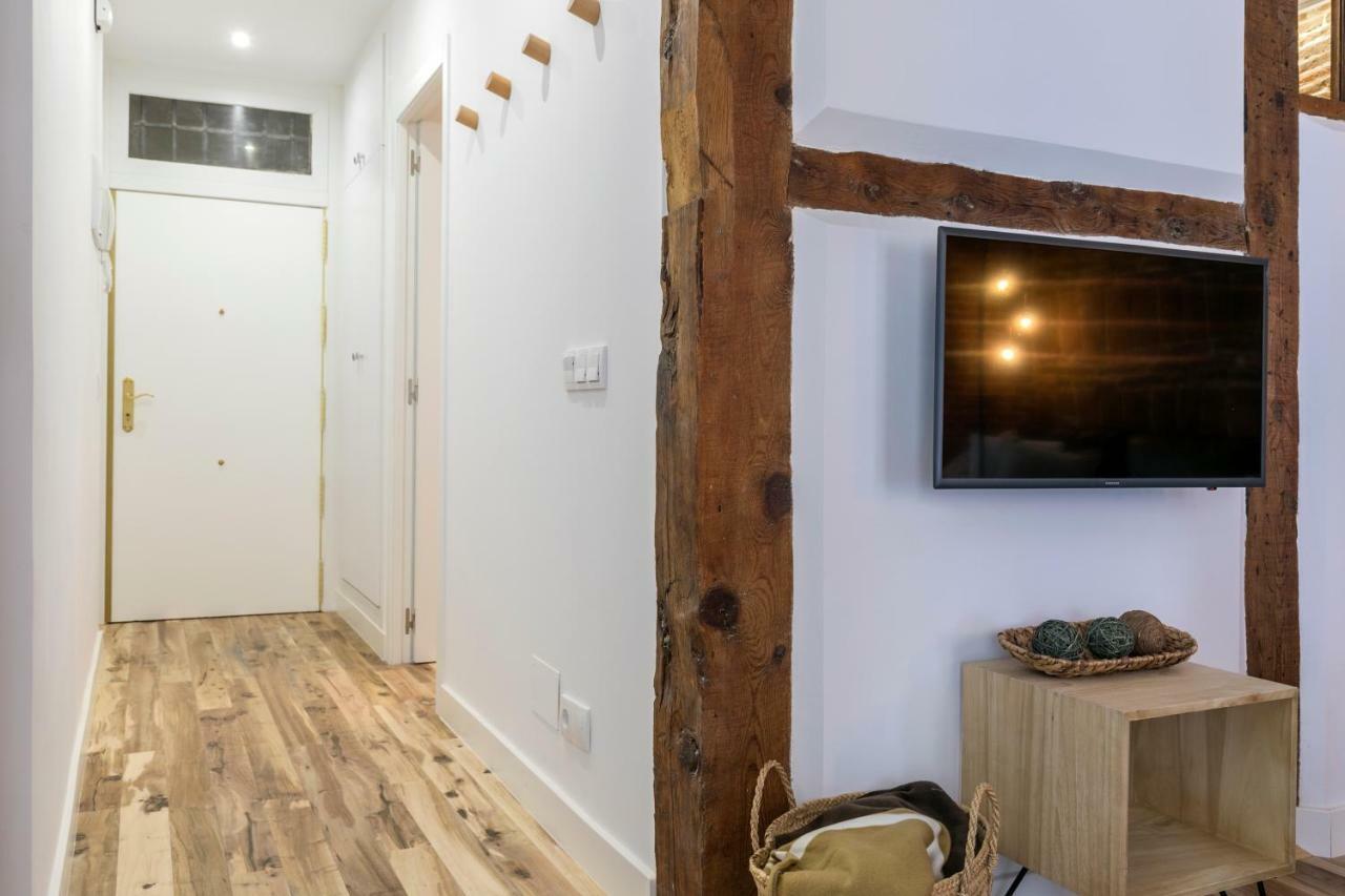 Bonito apartamento en típica corrala en el centro de Madrid Exterior foto