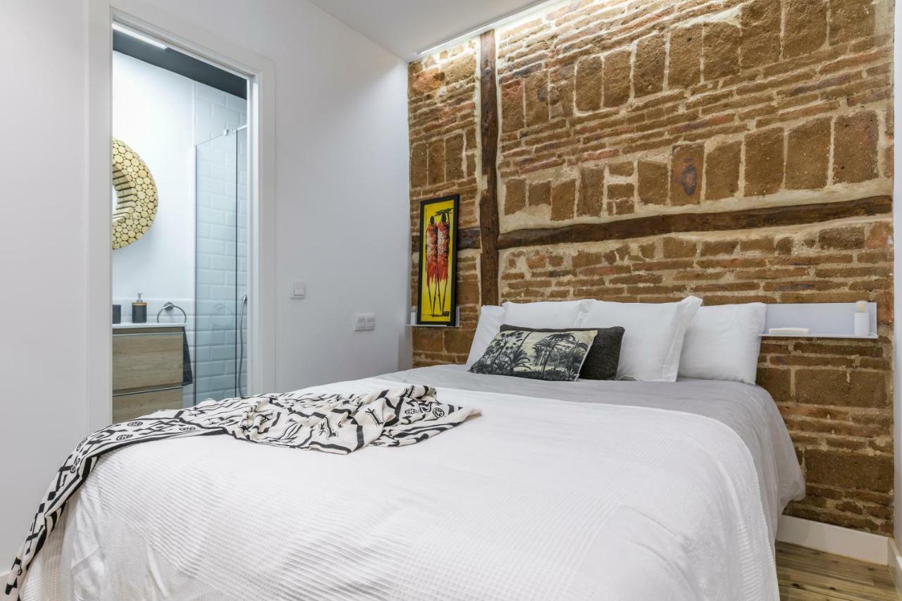 Bonito apartamento en típica corrala en el centro de Madrid Exterior foto